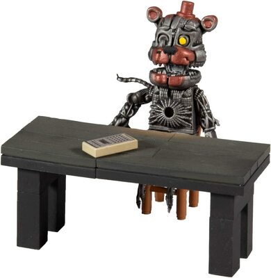   -      32 . (McFarlane Toys Five Nights at Freddys Salvage Room Micro Construction Set) (,  1)