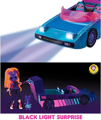        . (LOL Dance Machine Car with Exclusive Doll, Dance Floor and Magic Black Light) (,  3)