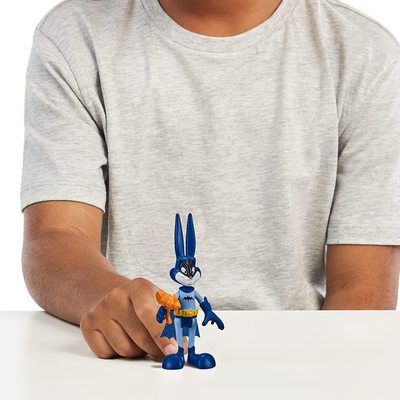   ()     -  . (SPACE JAM: A New Legacy - Baller Action Figure - Bugs Bunny (Batman)) (,  2)