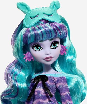  -   (2022.) (Twyla Doll &amp; Pet Bunny Dustin) (,  2)