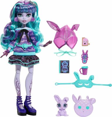  -   (2022.) (Twyla Doll &amp; Pet Bunny Dustin) (,  4)
