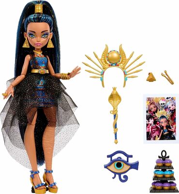    -   (Cleo De Nile Doll in Monster Ball) ()