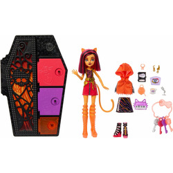   - Skulltimate Secrets (Toralei Stripe Doll, Skulltimate Secrets)